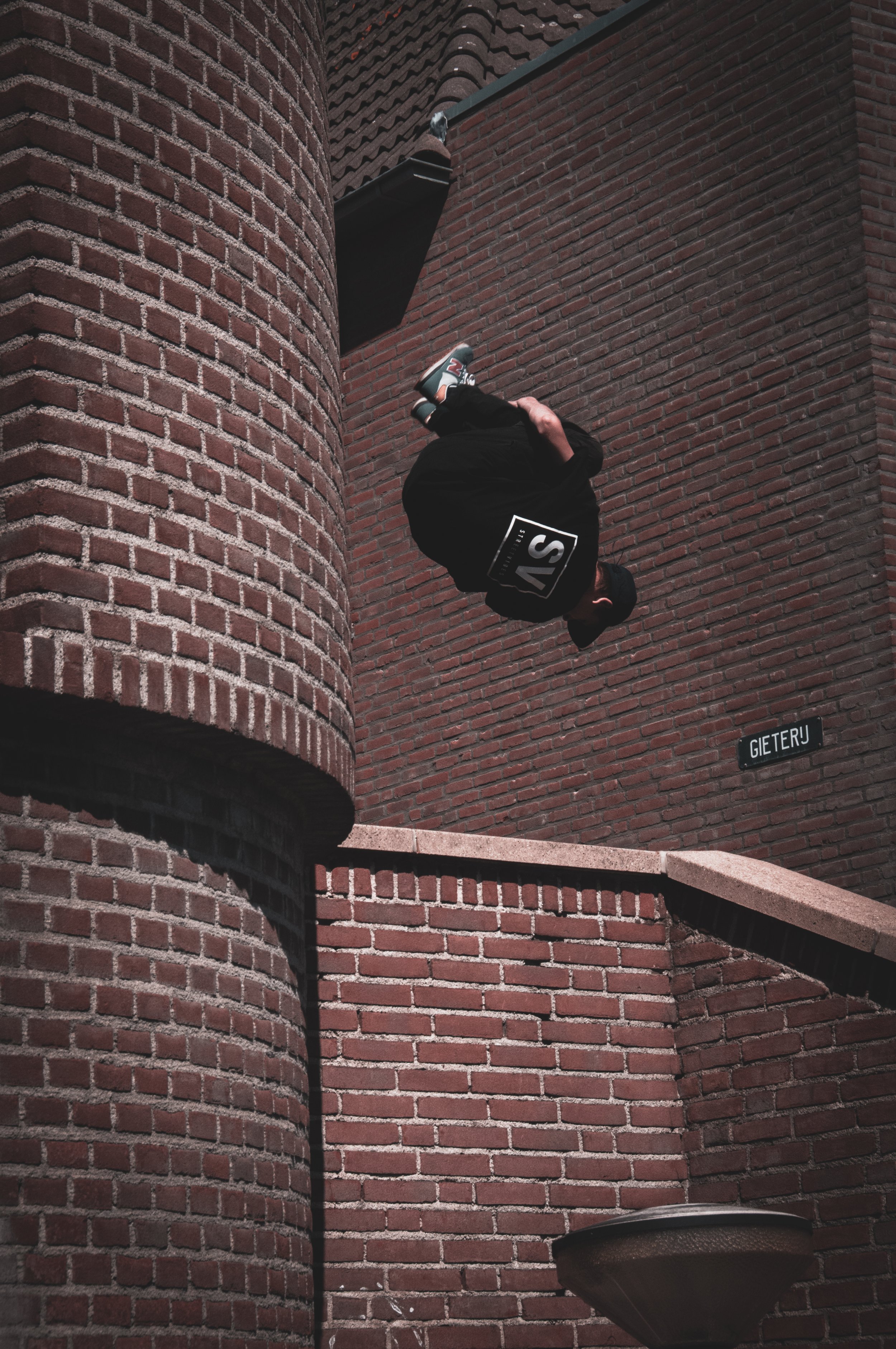 MAX3435